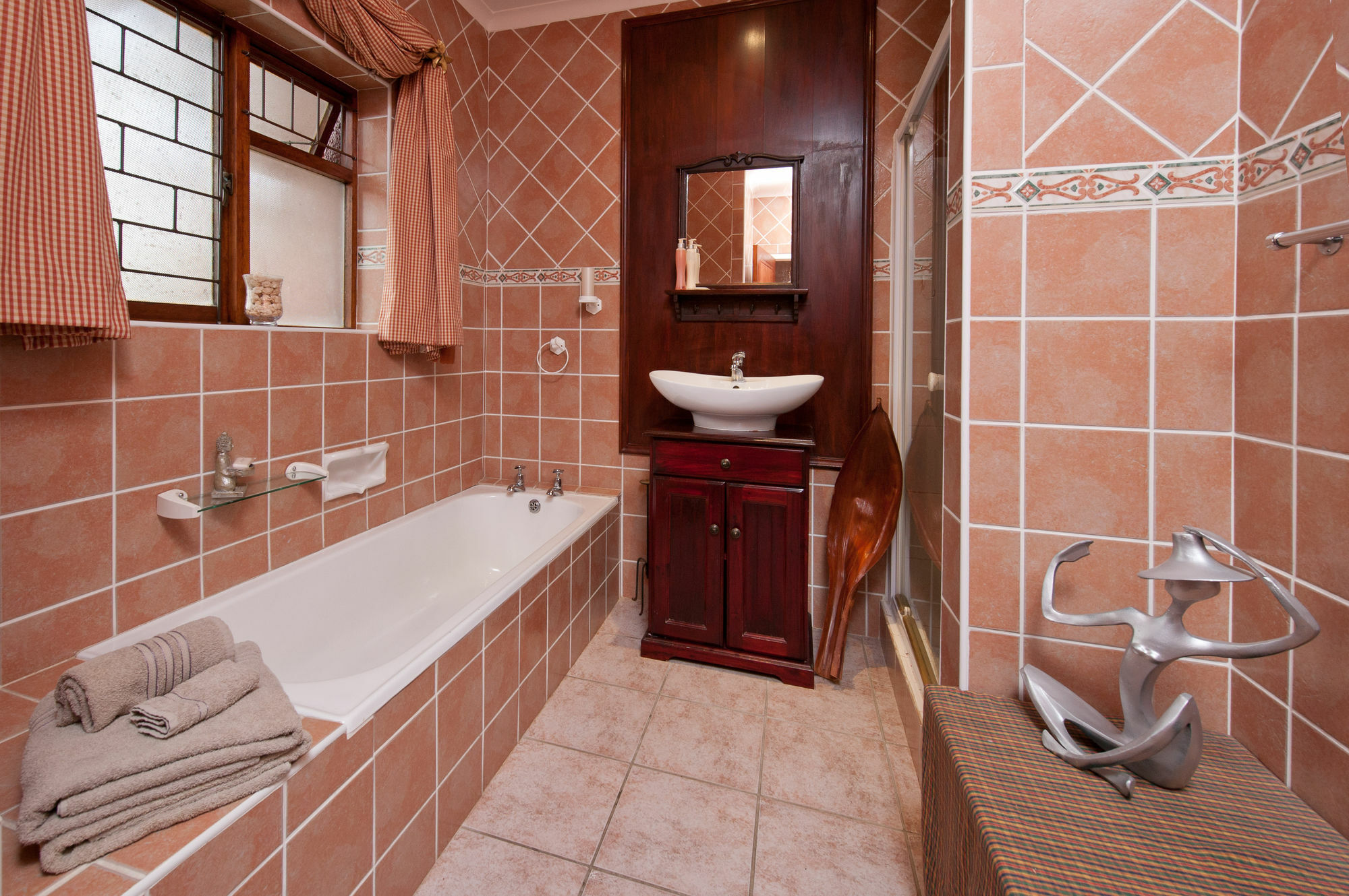 Brown Jug Guest House Германус Екстер'єр фото